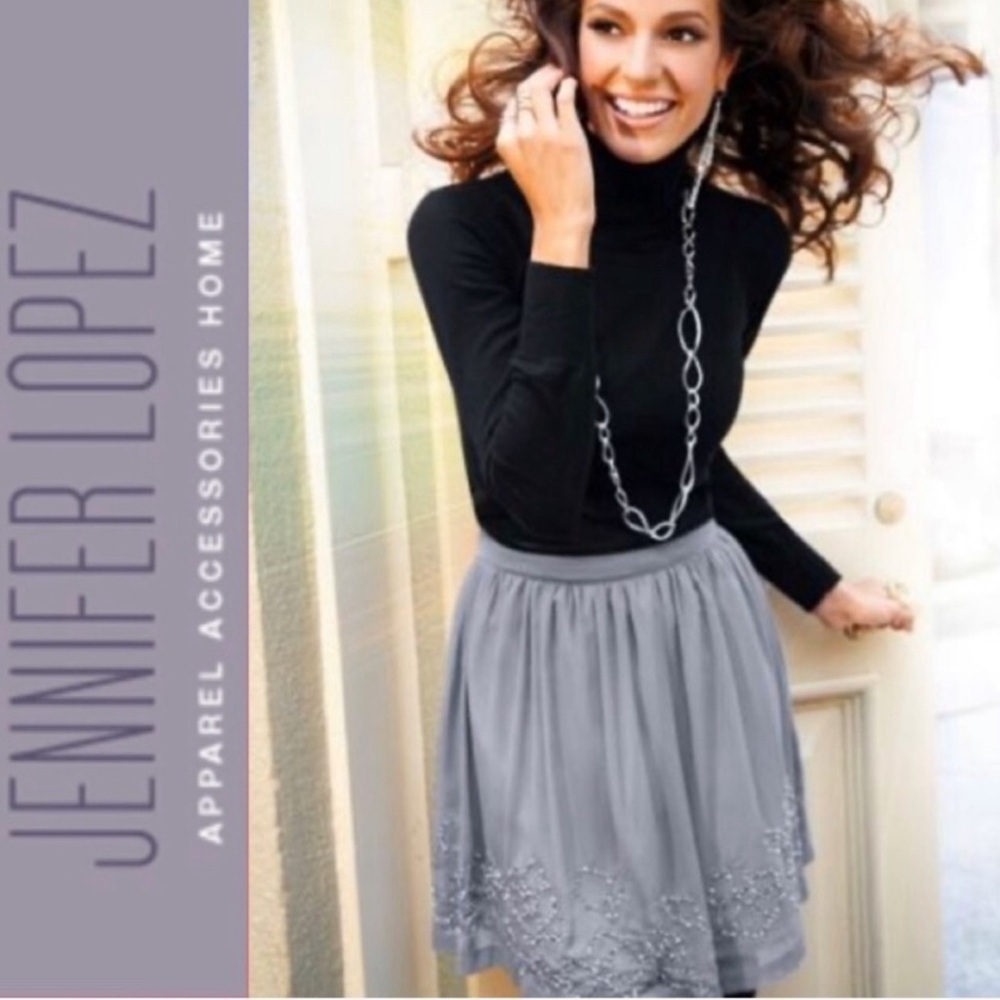 Jennifer Lopez Women's M Gray Mini Skirt Floral Beaded Detail Pull On Li…